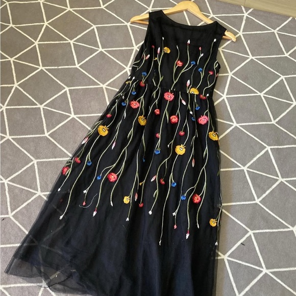 Vero Moda Dresses & Skirts - Vero Moda Floral Embroidered Black Dress